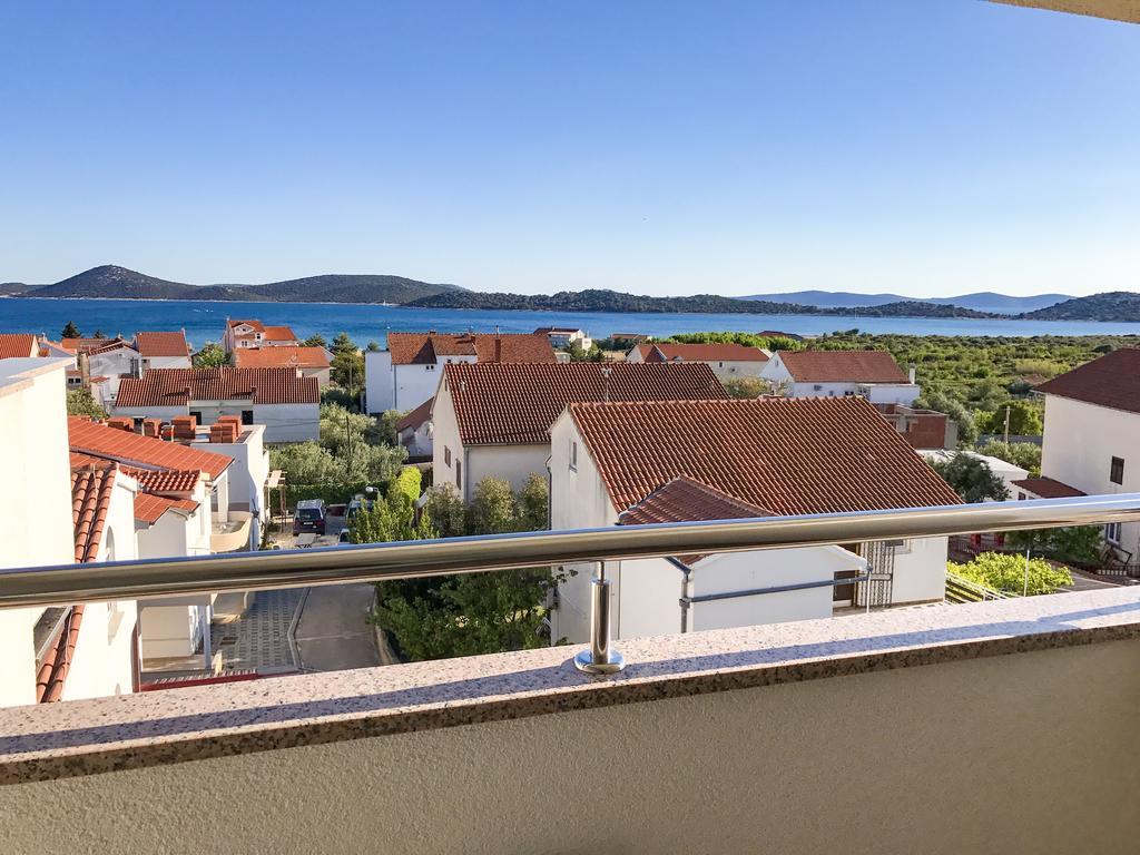 Apartments Valentino Vodice Bagian luar foto