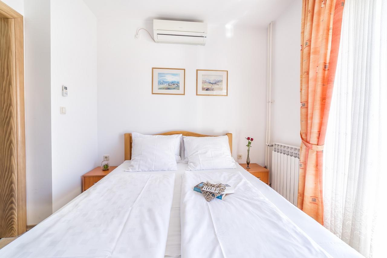 Apartments Valentino Vodice Bagian luar foto