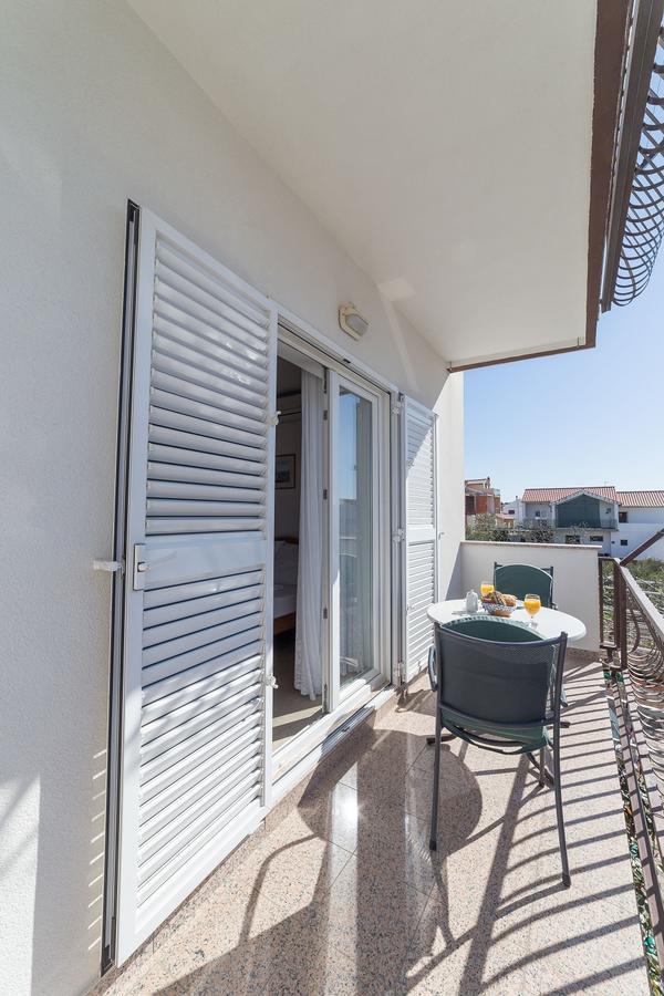 Apartments Valentino Vodice Bagian luar foto